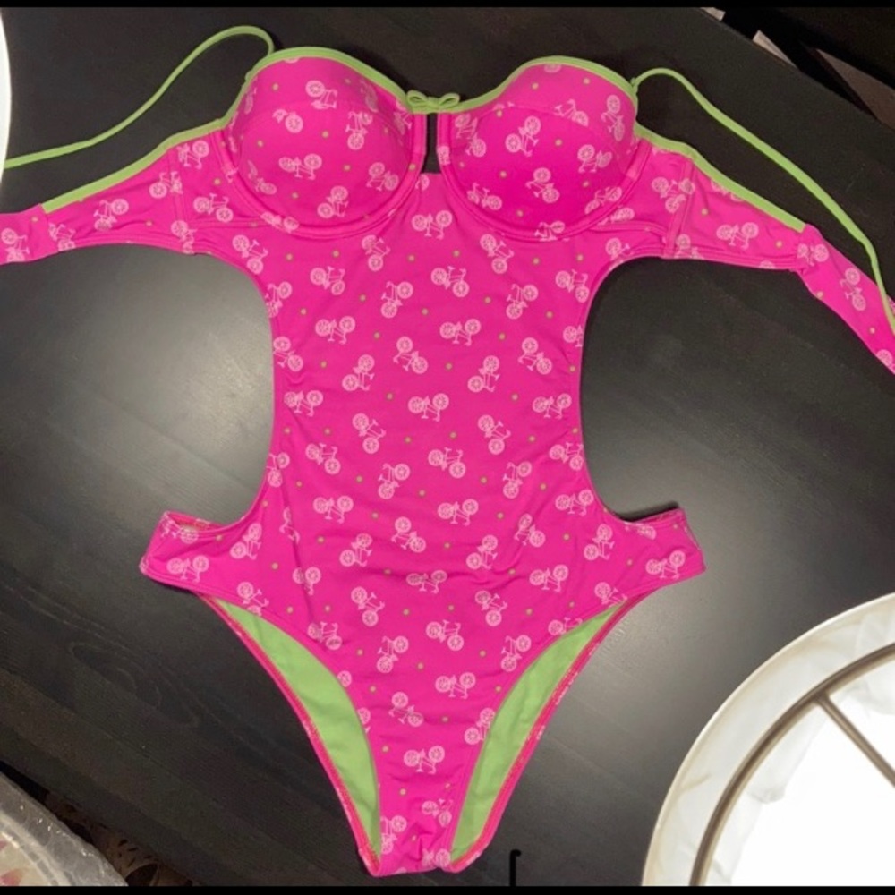 Large. Abercrombie & Fitch Underwire Monokini Pink w/ Green Polka Dots